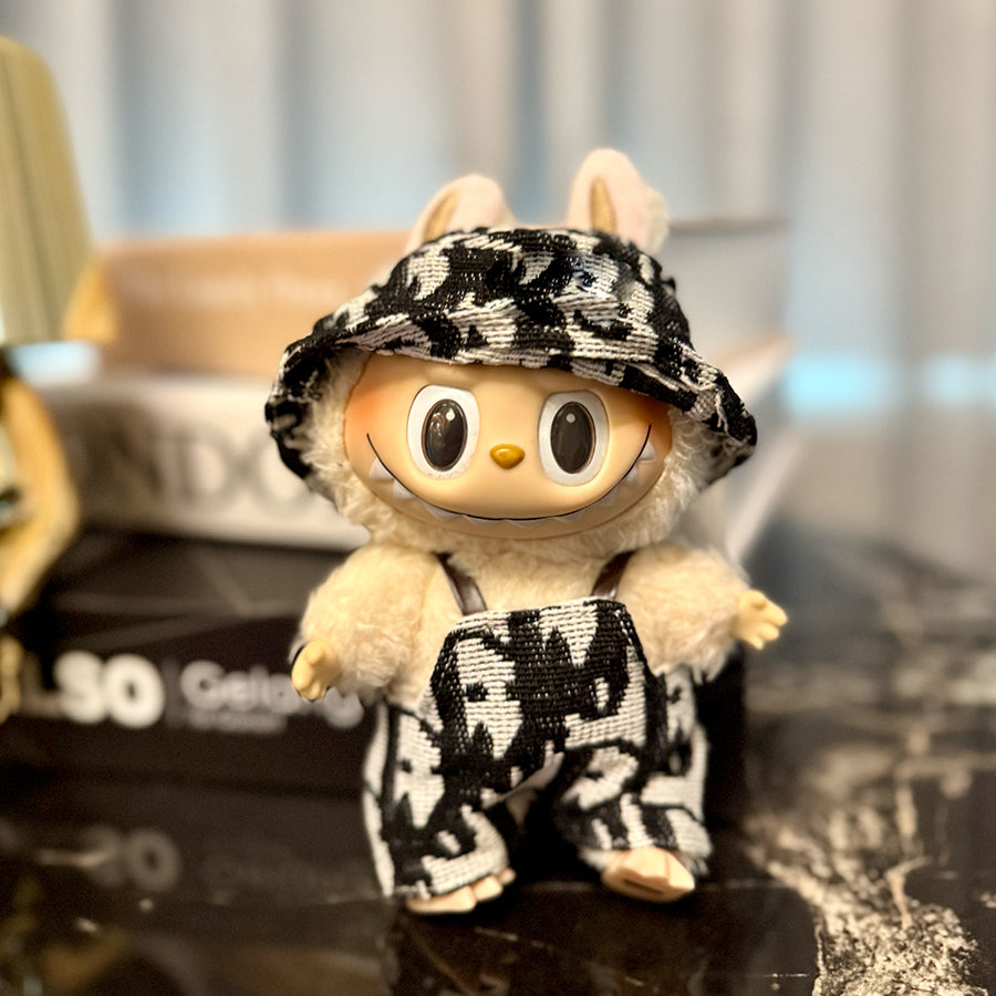 🖤🩶 Monochrome Street Set for Labubu – Bold & Graphic Edition