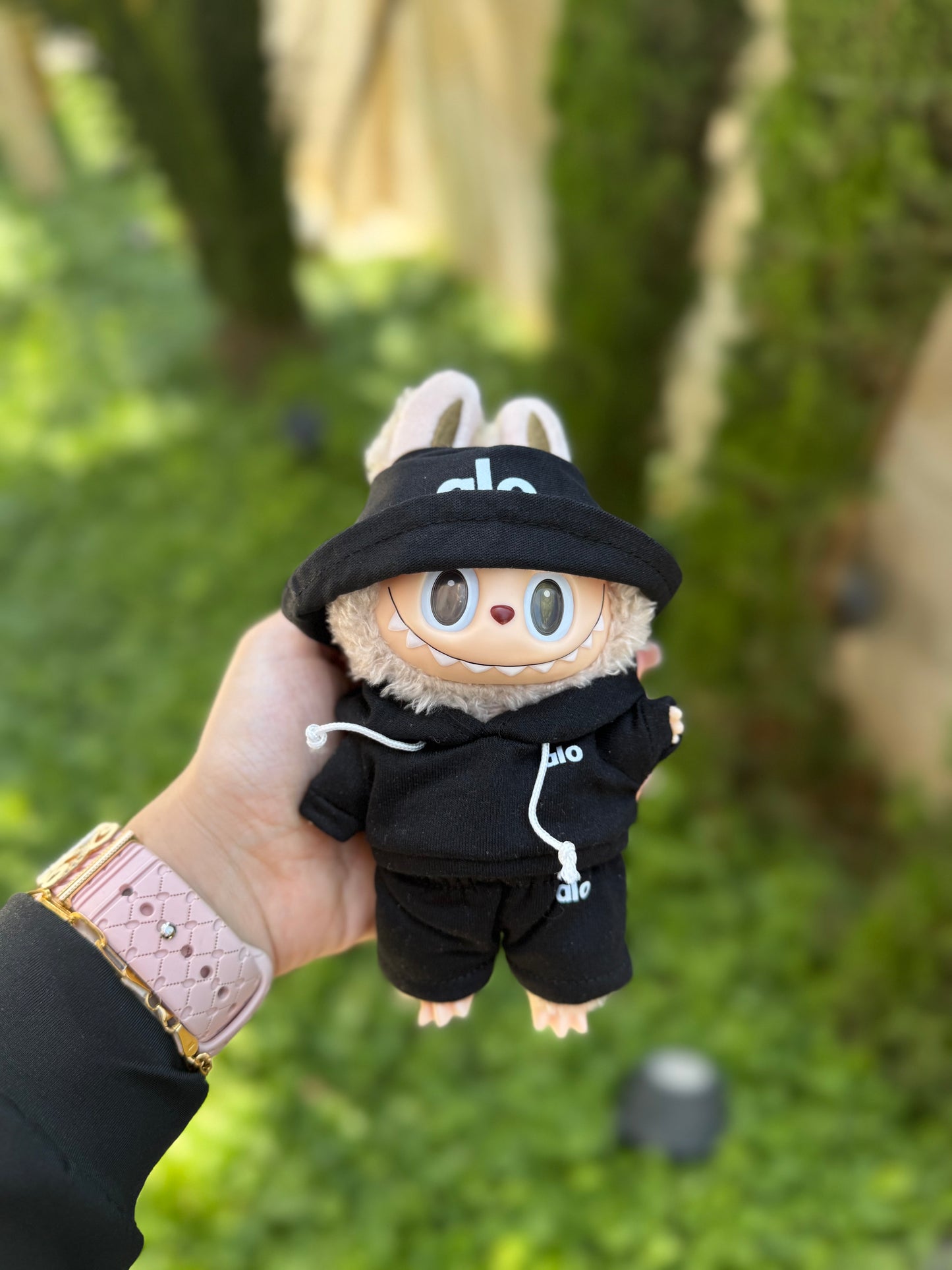 Alo Labubu Street Set – Black Bucket Hat Edition