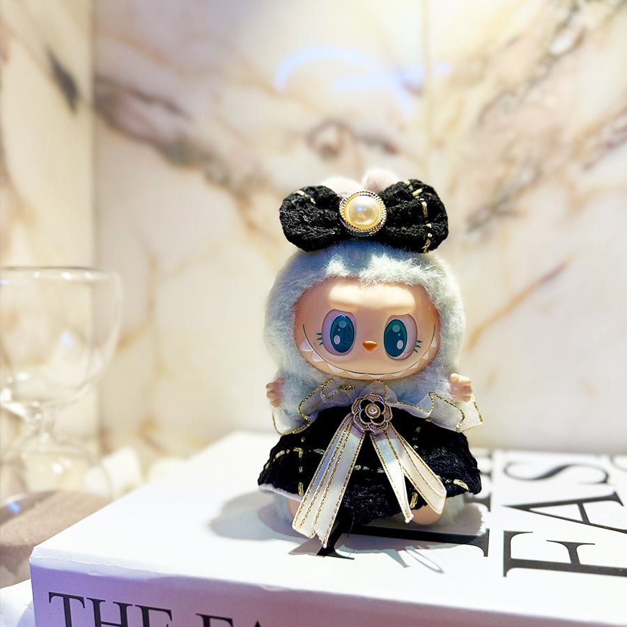 👑 “Royal Ribbon” Labubu Fit – Midnight Elegance Edition