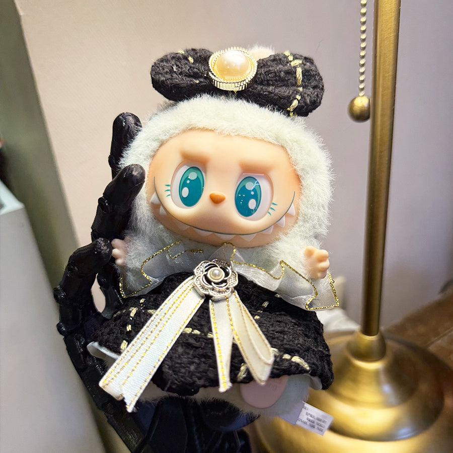👑 “Royal Ribbon” Labubu Fit – Midnight Elegance Edition