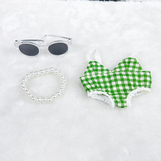 Labubu’s Poolside Power Look